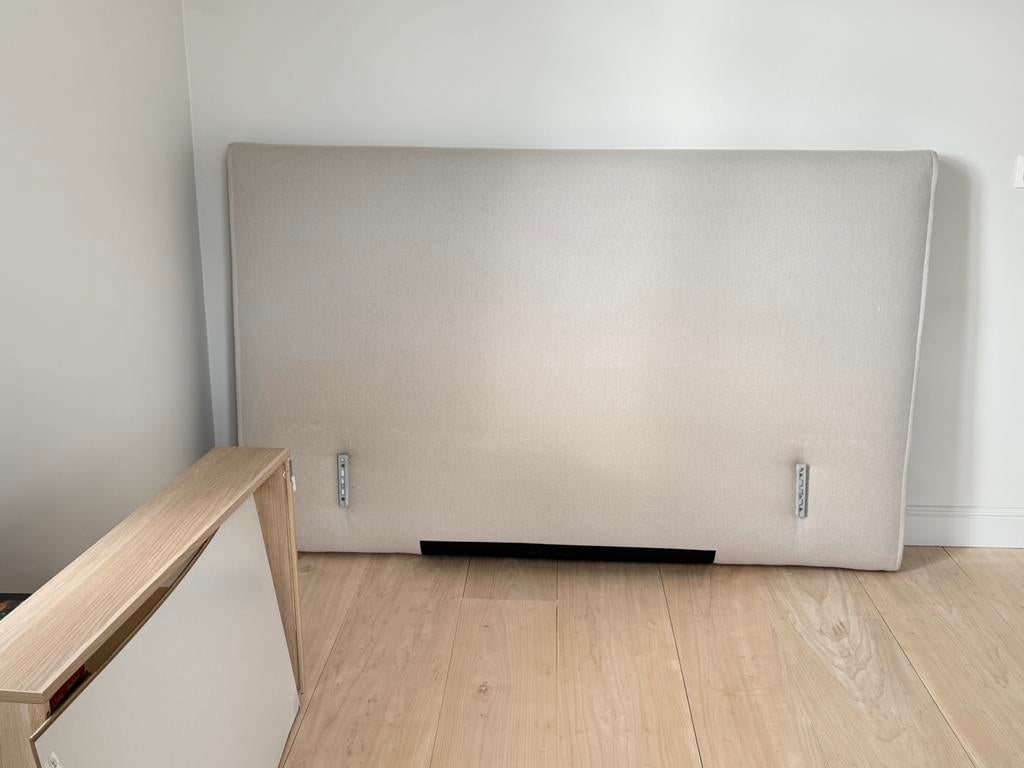 Bedframe Beka 180cm lichtgrijs, Ophalen, 180 cm