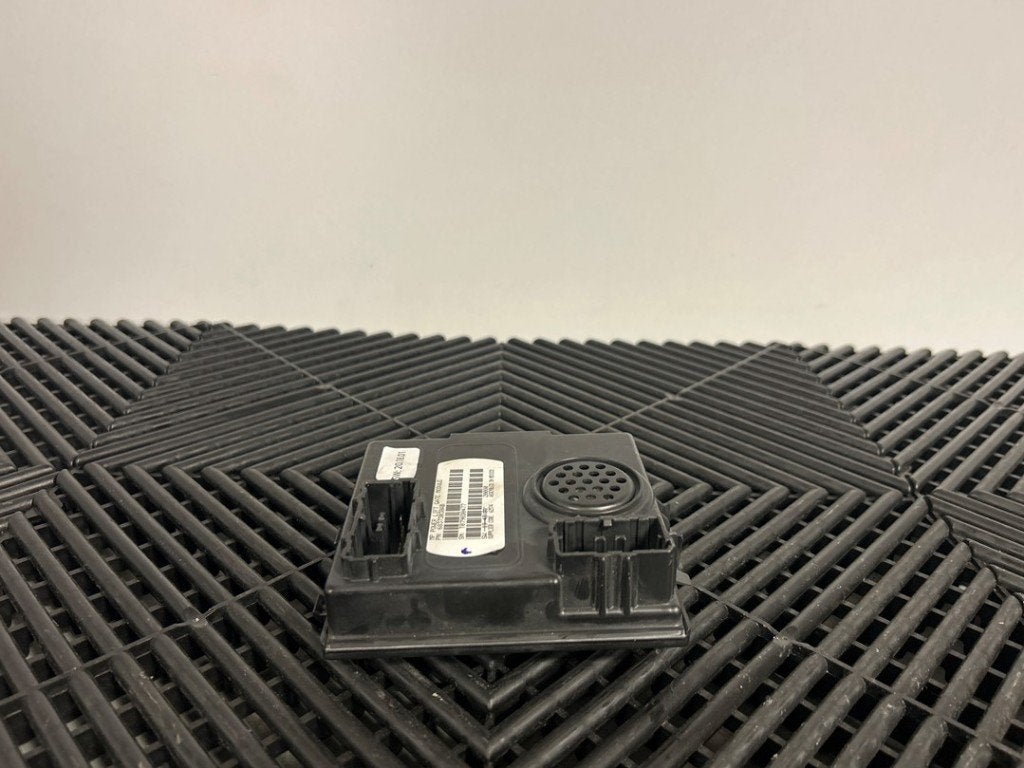 MODULE DE COMMANDE DU HAYON Compass II (MP) (|68373038AB|), Webaccessibility@stellantis.com, Stellantis N.V., Utilisé, Taurusavenue 1
2132 LS  Hoofddorp, NL