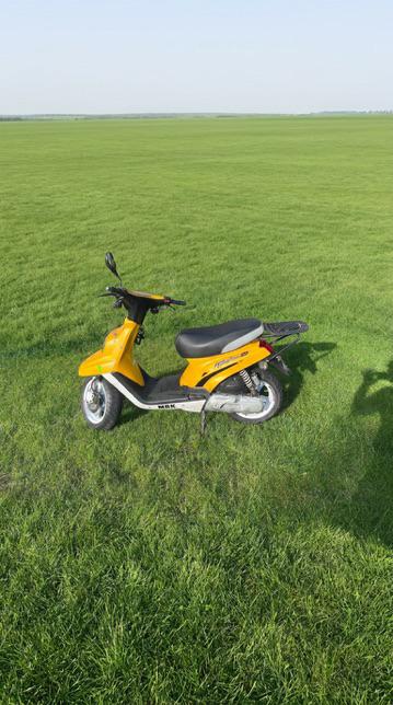 Mbk booster 50cc, Vélos & Vélomoteurs, Scooters | Yamaha, Enlèvement, Comme neuf