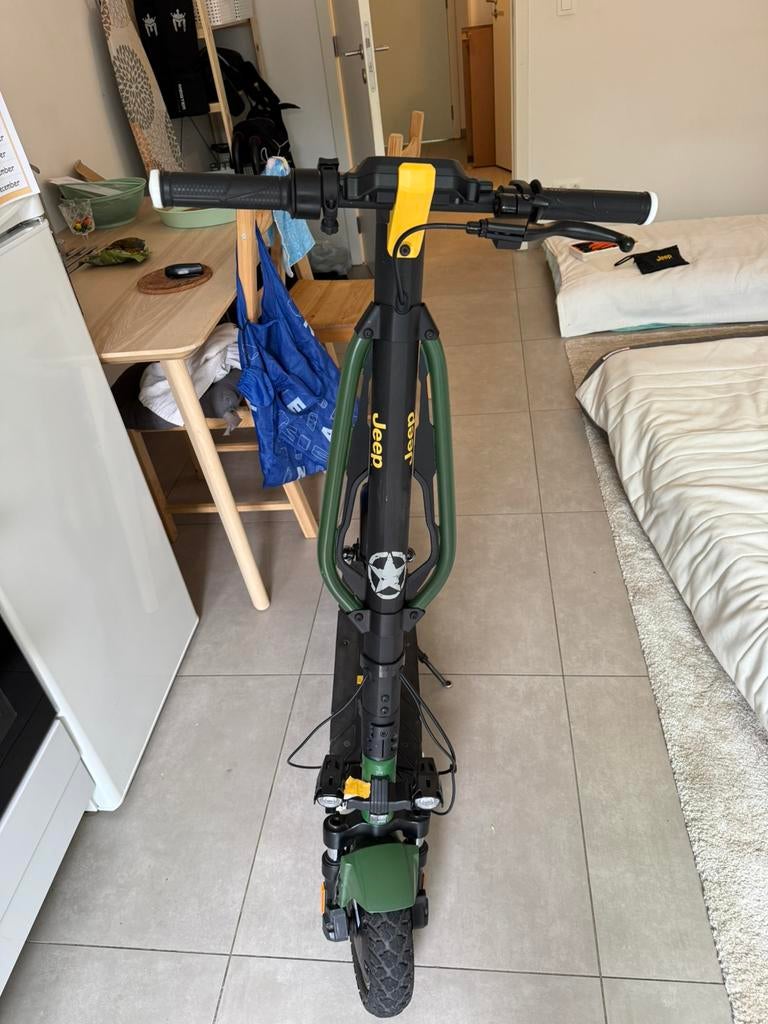 Trottinette Jeep, Fietsen en Brommers, Ophalen, Zo goed als nieuw, Elektrische step (E-scooter)