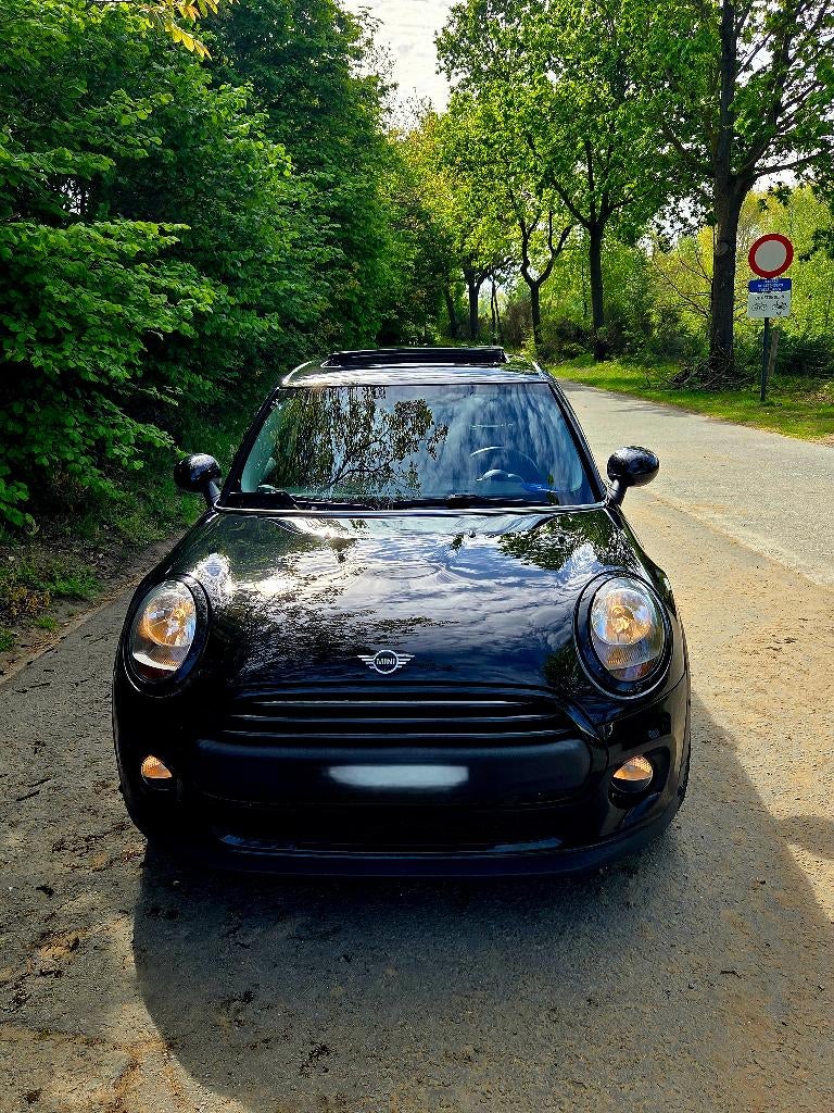 « MINI ONE 1.5 A 102 CV Essence - 2019-12700 km - Automaat, Autos, Mini, Cuir, 75 kW, Achat, Entretenue par le concessionnaire