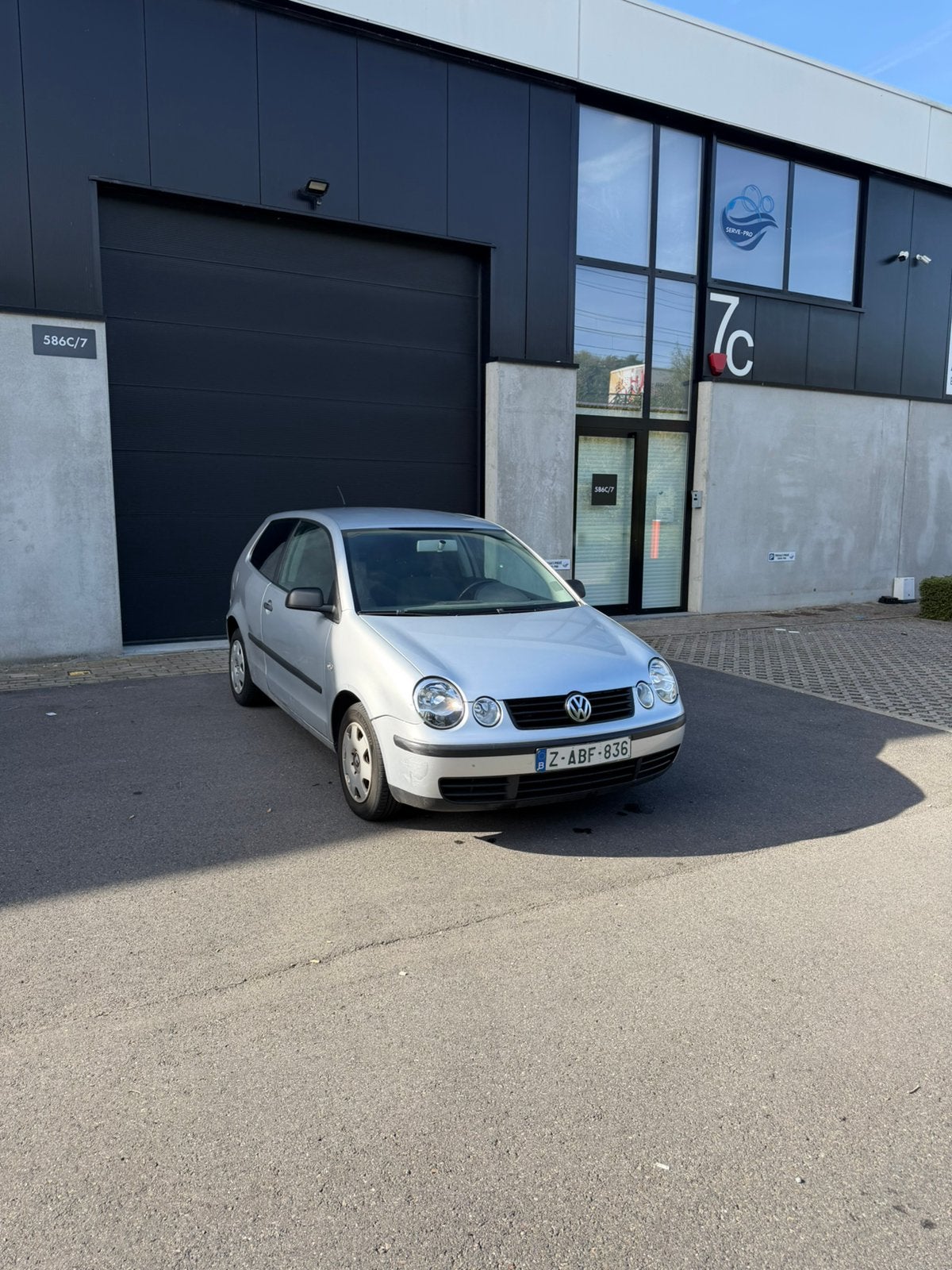 Volkswagen polo 1.2 essence- 101.000 km, Auto's, Zwart, Bedrijf, Handgeschakeld, Euro 4