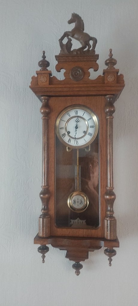 wandklok, Ophalen