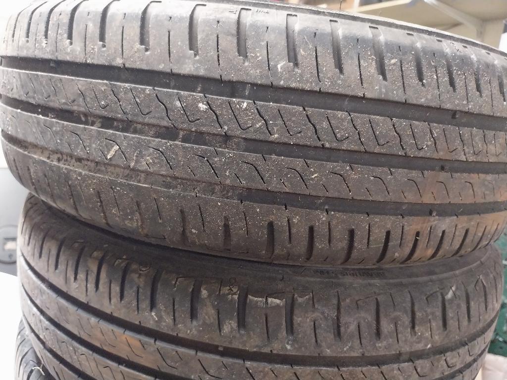 Vend 4 pneus été, Auto-onderdelen, Banden en Velgen, Ophalen, Gebruikt, 15 inch, Band(en)