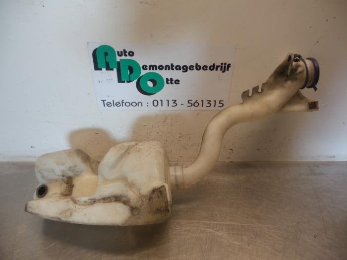 Ruitensproeiertank voor van een Peugeot Partner, Gebruikt, -, -, Ophalen of Verzenden