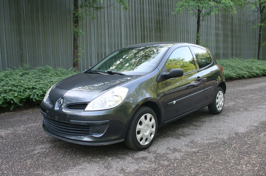renault clio, Autos, Argent ou Gris, 139 g/km, Boîte manuelle, 48 kW