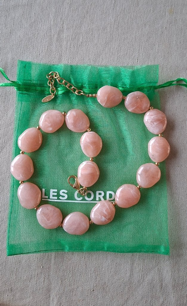 Halsketting van Les Cordes, Handtassen en Accessoires, Kettingen, Ophalen of Verzenden, Nieuw, Roze