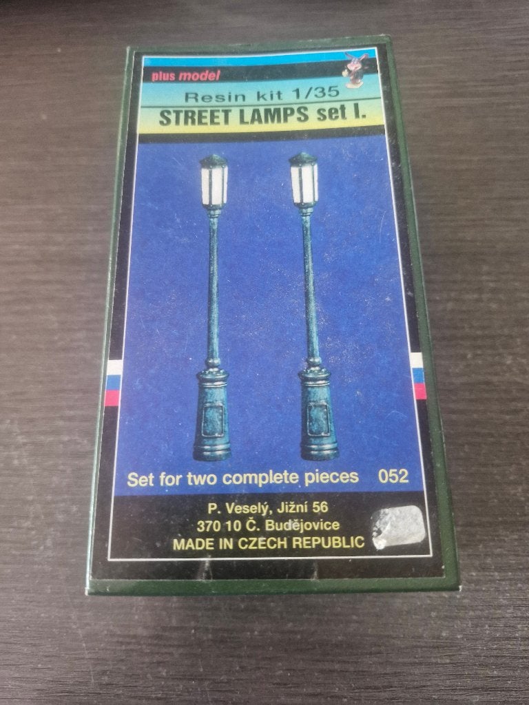 Plusmodel 1/35 Street Lamps Set 1, Hobby en Vrije tijd, Ophalen of Verzenden, Nieuw, 1:35 tot 1:50, Diorama