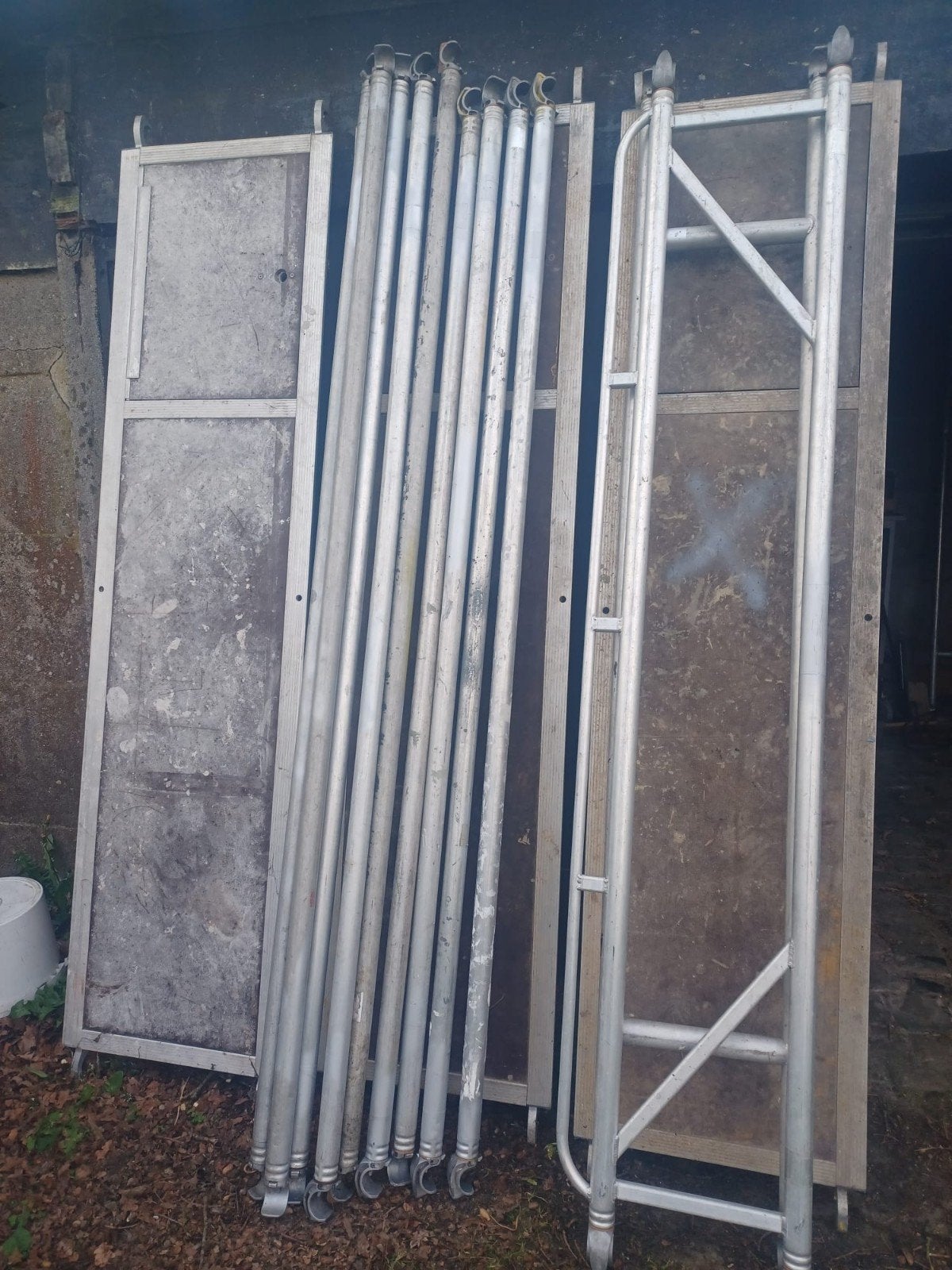 Échafaudage mobile en aluminium, Enlèvement