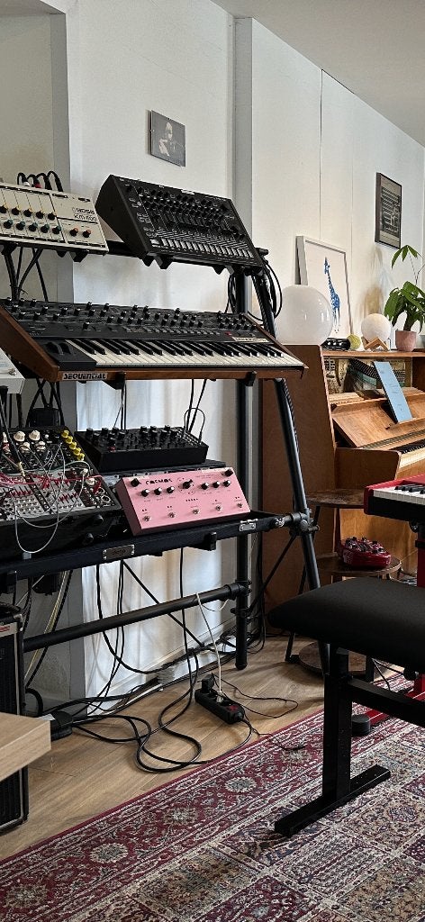Jaspers 3D-145B Synth Stand met vele extra's, Enlèvement, Utilisé, Pied pour instrument, Clavier ou Synthétiseur
