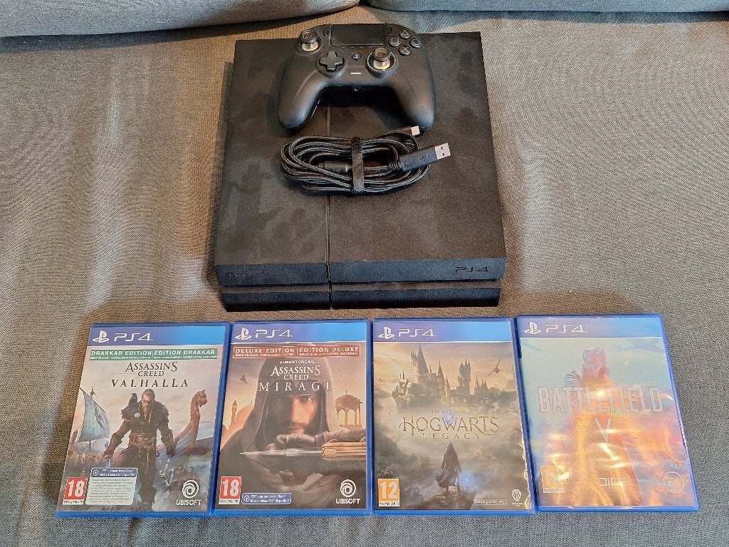 PS4 met controller en 4 games, Consoles de jeu & Jeux vidéo, Consoles de jeu | Sony PlayStation 4, Enlèvement, Utilisé, Avec 1 manette