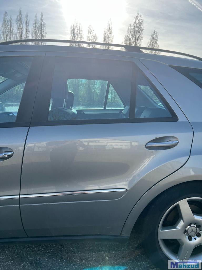 MERCEDES ML 2 W164 Grijs C723 links achter deur 2005-2011, Gebruikt, Mercedes-Benz AG, Deur, Mercedes-Benz