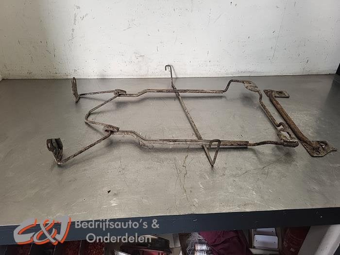 Mécanique de suspension roue de secours d'un Opel Vivaro, -, Opel, 3 mois de garantie, Utilisé