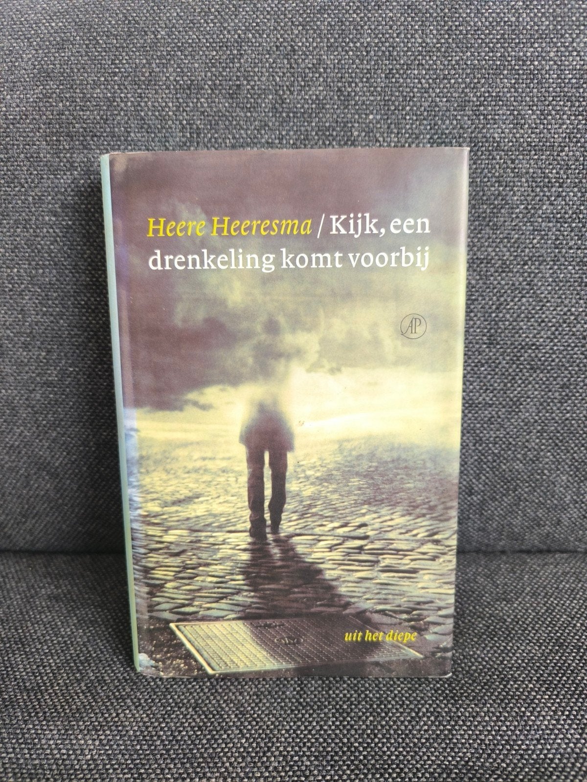 Kijk, een drenkeling komt voorbij (Heere Heeresma), Boeken, Literatuur, Ophalen, Zo goed als nieuw, Heere Heeresma, Nederland