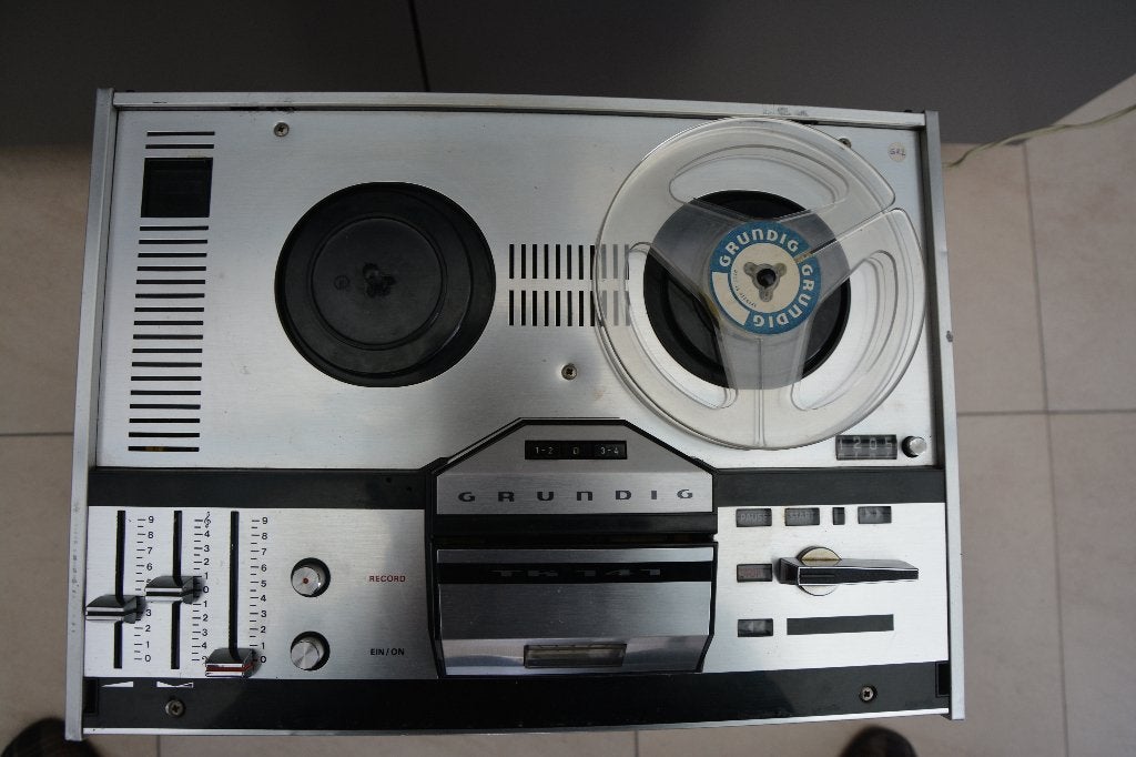 Bandrecorder Grundig, TV, Hi-fi & Vidéo, Enlèvement, Magnétophone, Avec protection anti-poussière
