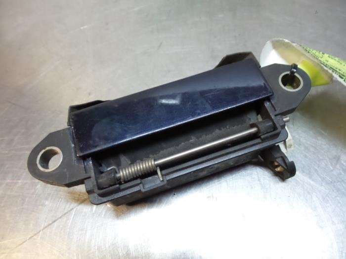 Poignée portière 4portes arrière droite d'un Audi A8 (A8, -, Audi, Utilisé, -