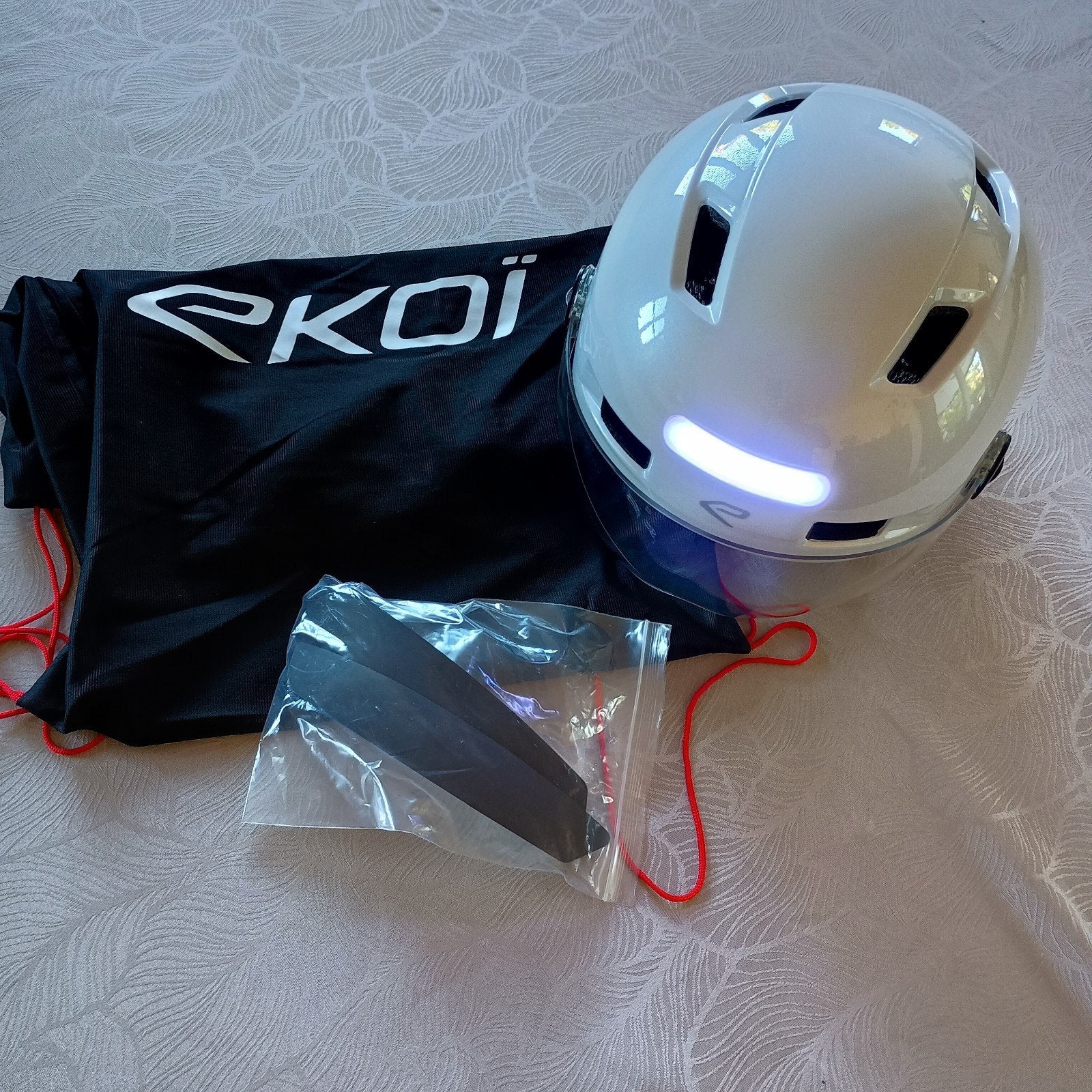 Casque urbain EKOI CITY STYLE Blanc Pearl Ecran, Enlèvement, Neuf, L, Ekoi