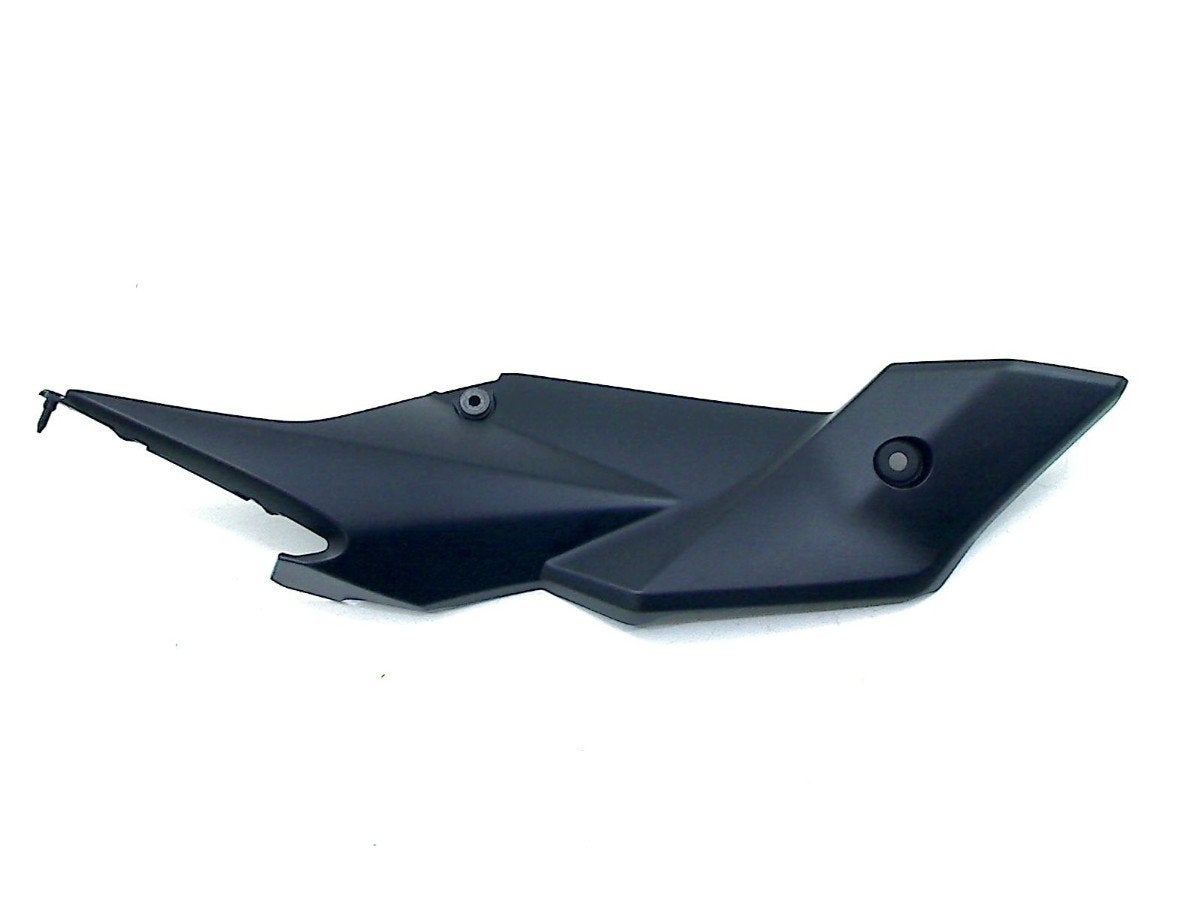 BUDDYPANEEL RECHTS Suzuki GSR 750 2011-2016 (GSR 750), Motoren, Dhr. S. di Majo, Gebruikt, Info@cama-motorparts.nl, P.J. Troelstraweg 8 8
3144 CX  MAASSLUIS, NL