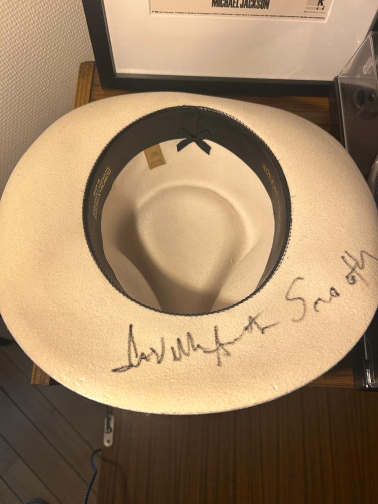 Michael Jackson Fedora / Lavelle Smith jr, Enlèvement ou Envoi