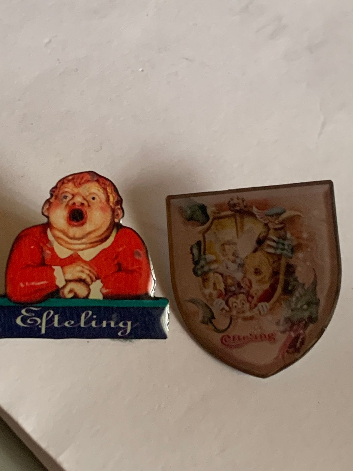 Lot van 2 retro pins can de Efteling, Ophalen of Verzenden, Zo goed als nieuw