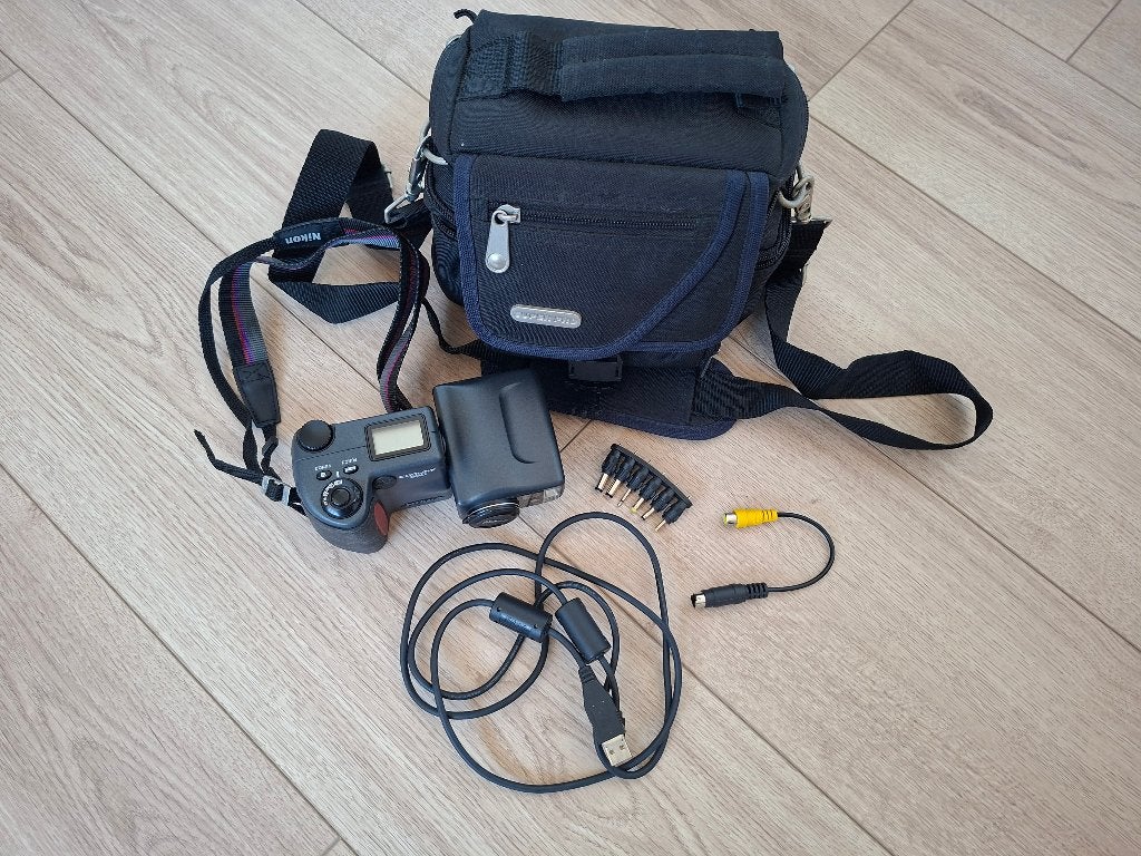 Nikon Coolpix 990 camera, Gebruikt, Ophalen of Verzenden, Nikon, 3 megapixels