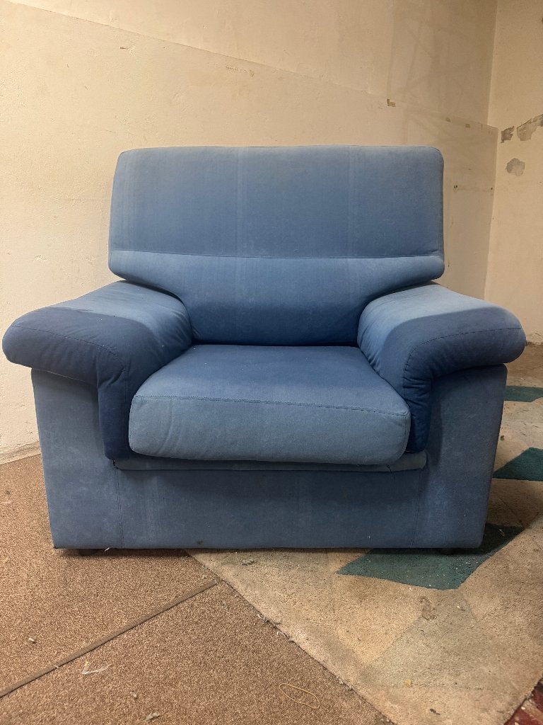 Woonkamerset in blauwe stof - 2-zitsbank + fauteuil, Huis en Inrichting, Zetels | Zetels, Ophalen, Gebruikt, Driepersoons, Classique / contemporain