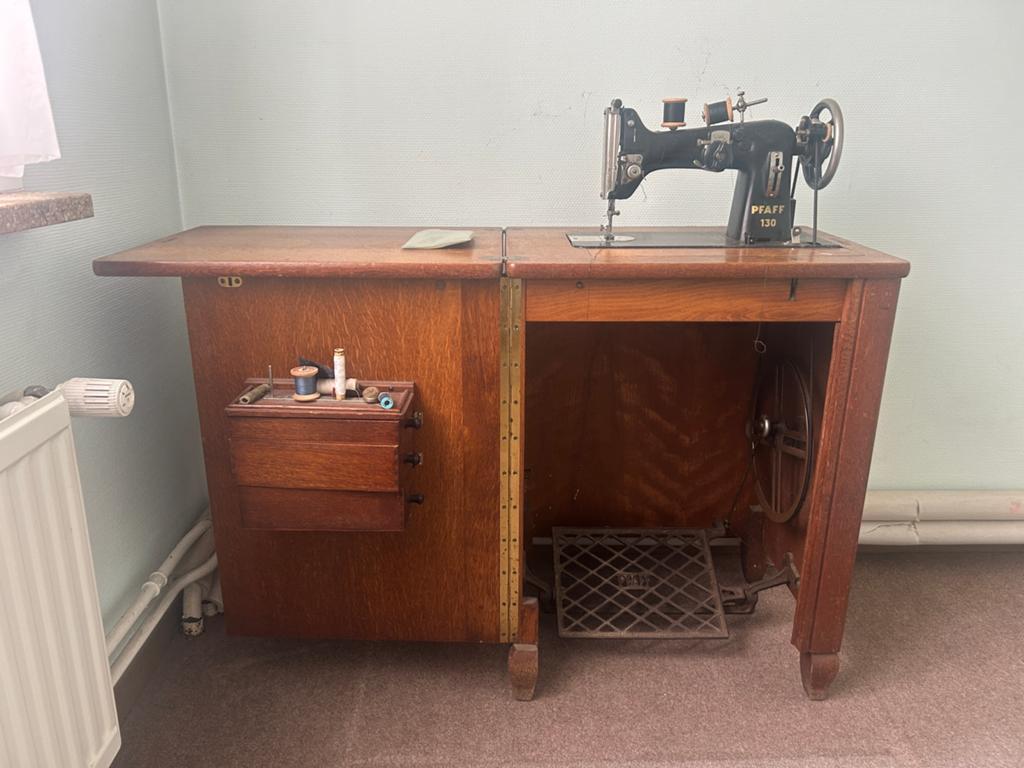 Naaimachine Pfaff Klasse 130, Ophalen