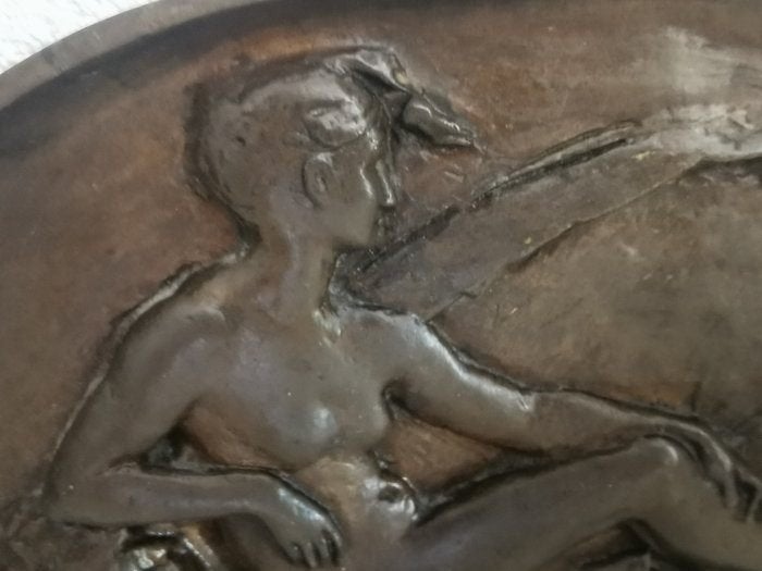 Paul Dubois brons bord plaque naakte vrouw gesigneerd, Antiek en Kunst, Ophalen of Verzenden, Brons
