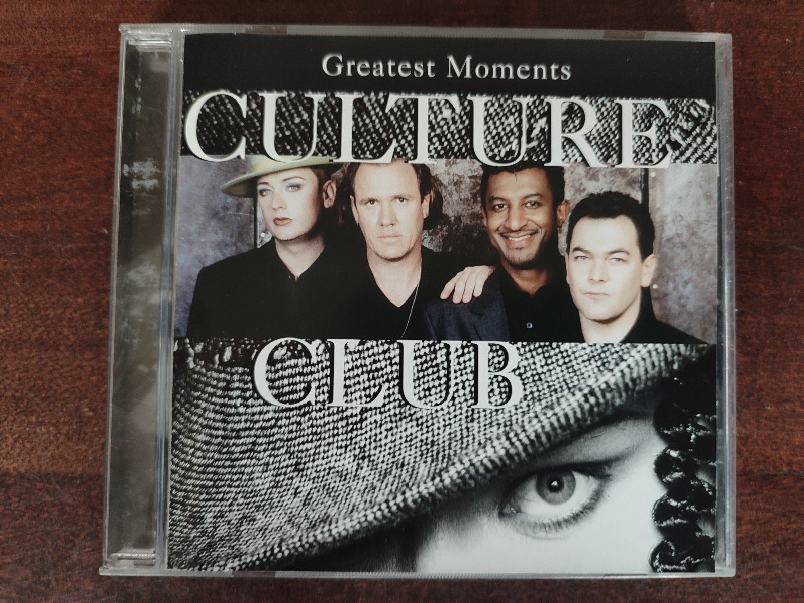 CD : CULTURE CLUB - GREATEST MOMENTS, Cd's en Dvd's, Cd's | Pop, Ophalen of Verzenden, Zo goed als nieuw