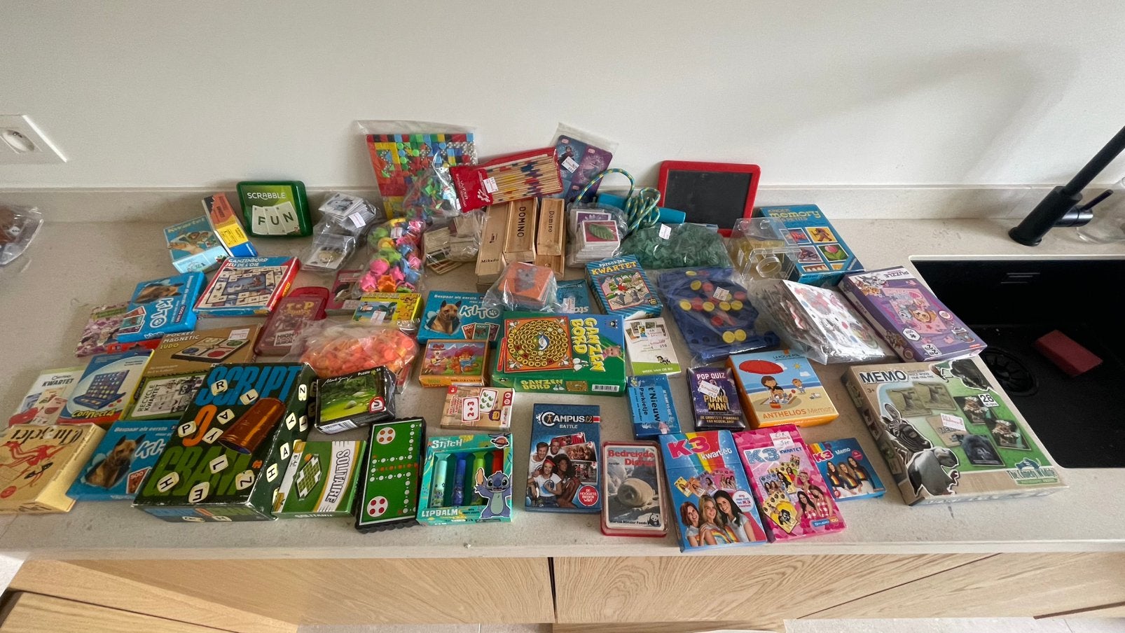 Doos vol spelletjes, Hobby en Vrije tijd, Ophalen, Zo goed als nieuw