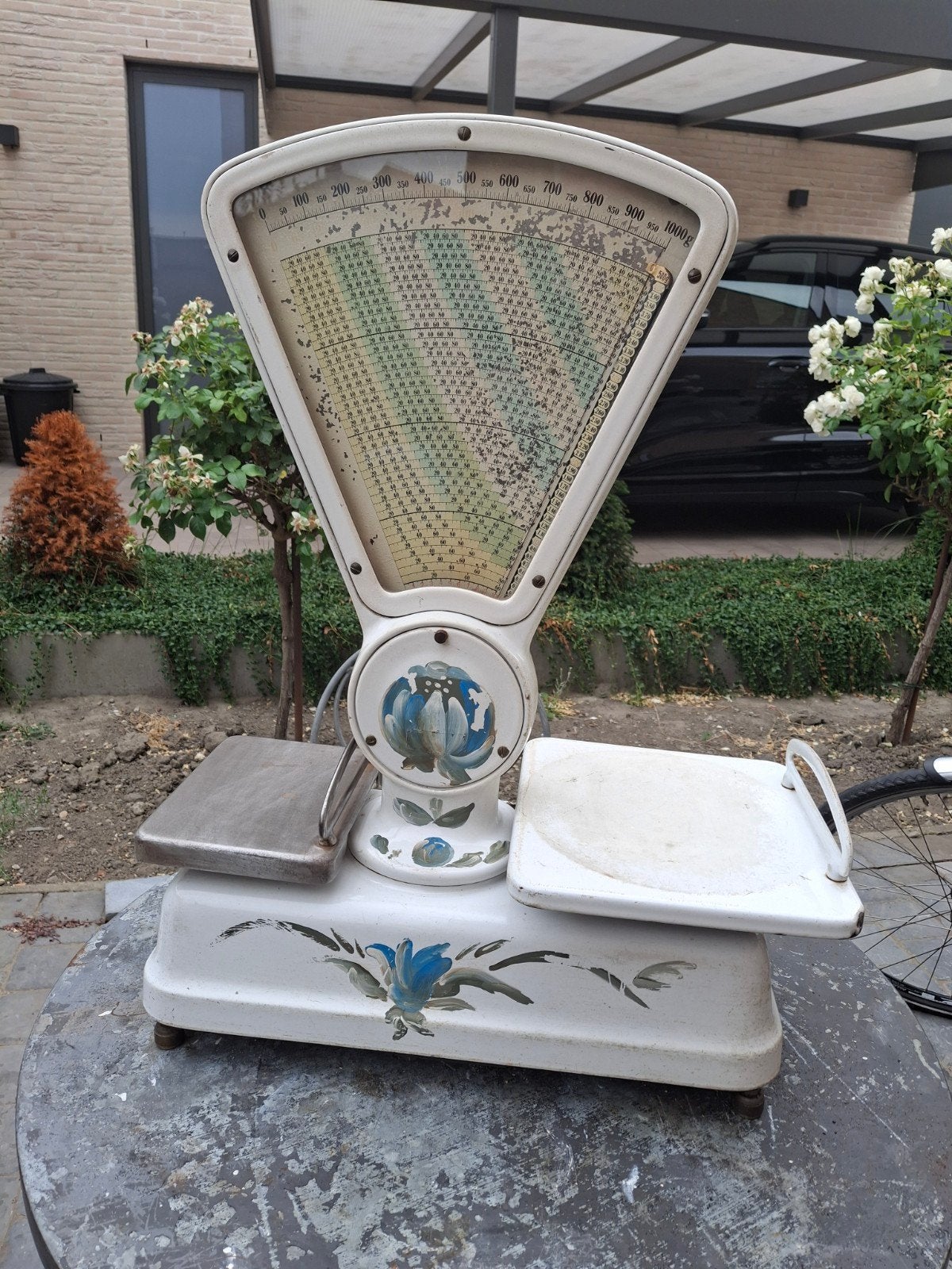 antieke weegschaal, Ophalen
