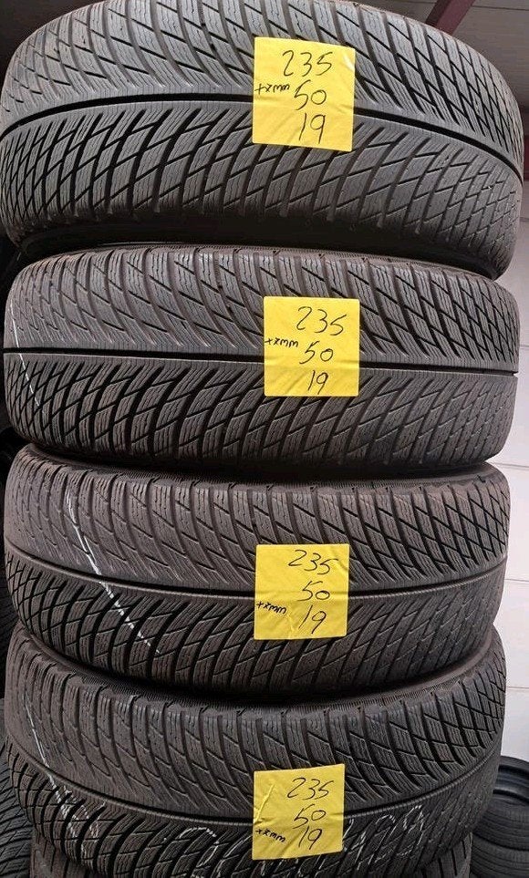 235/50/19 2355019 235/50r19 Démo hivernale, Enlèvement