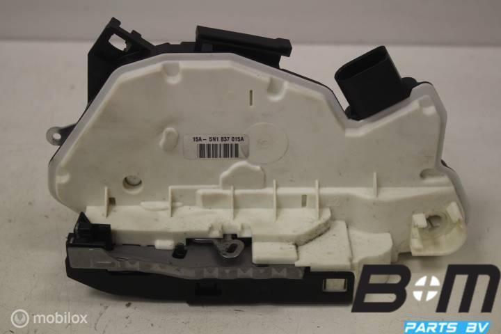 Portierslot links voor Volkswagen Passat CC 5N1837015A, Utilisé