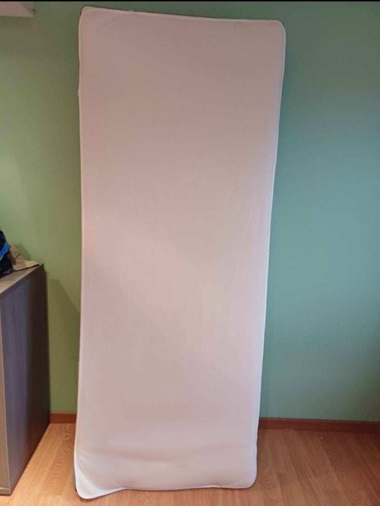Matras + matrasbeschermer 80 x 200 cm, Ophalen, Eenpersoons, Zo goed als nieuw, 80 cm