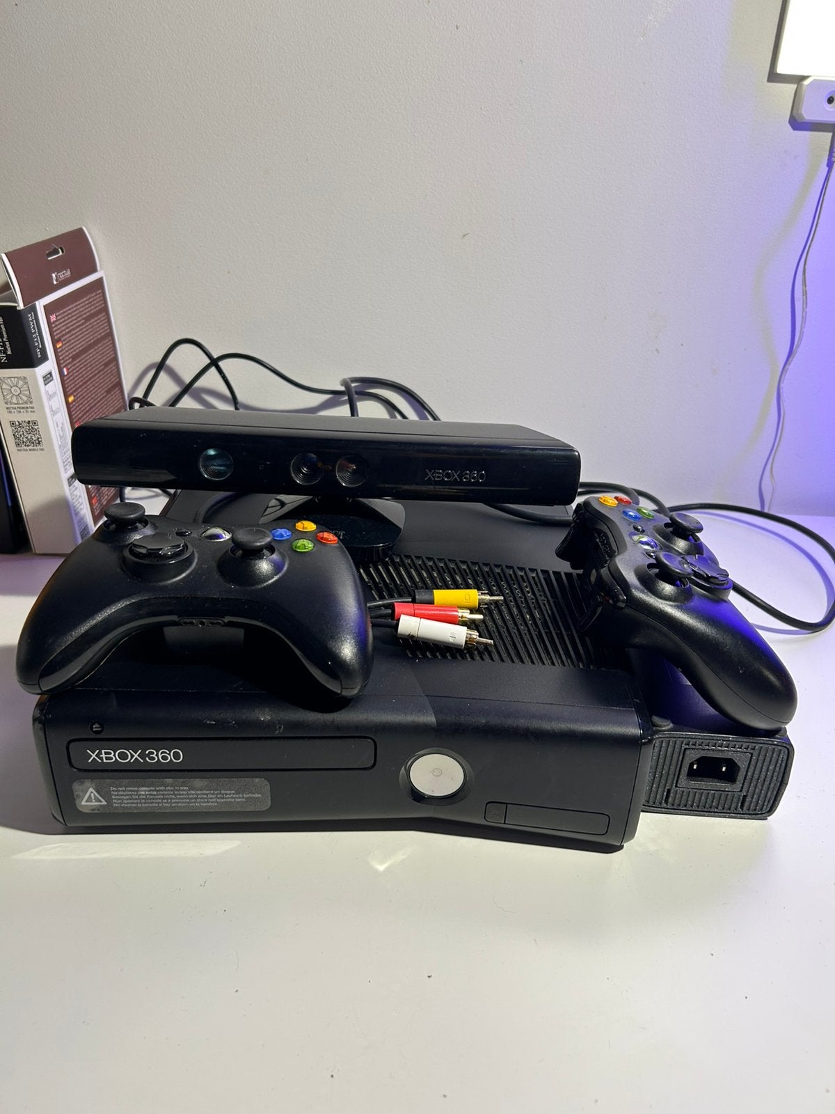 Xbox 360 + kinect, Games en Spelcomputers, Ophalen, Zo goed als nieuw