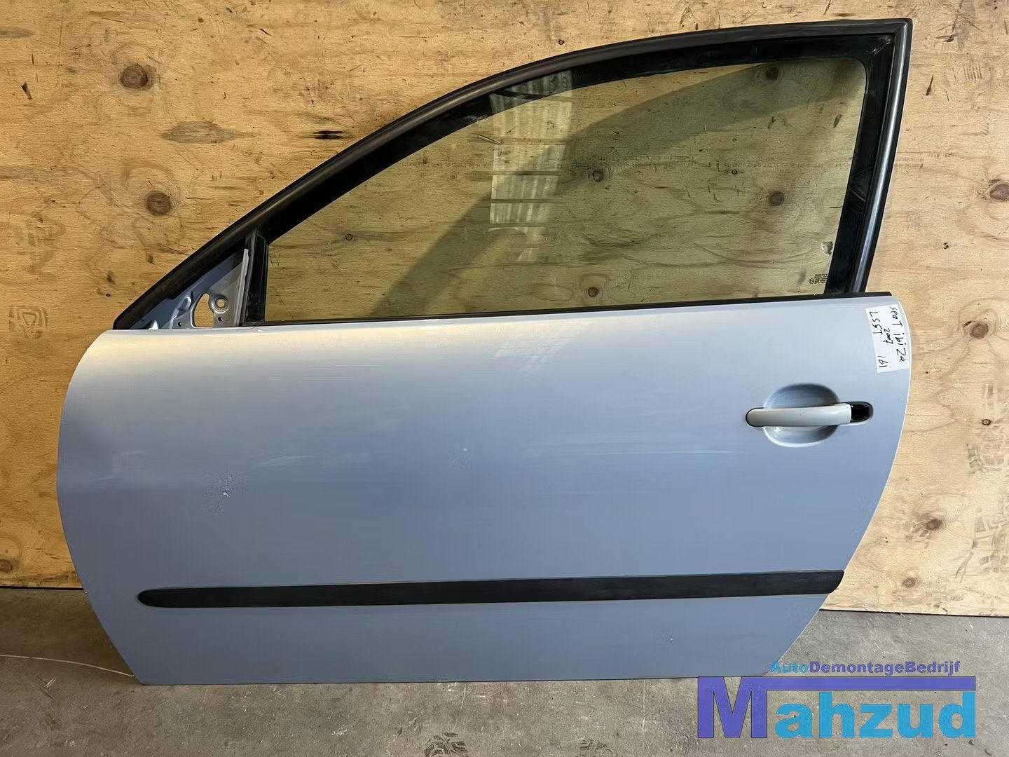 SEAT IBIZA 3 LS5T Blauw links deur 3deurs 2002-2009, Autovia A-2, Km 585 585
08760  Martorell, ES, SEAT S.A., Utilisé, Porte