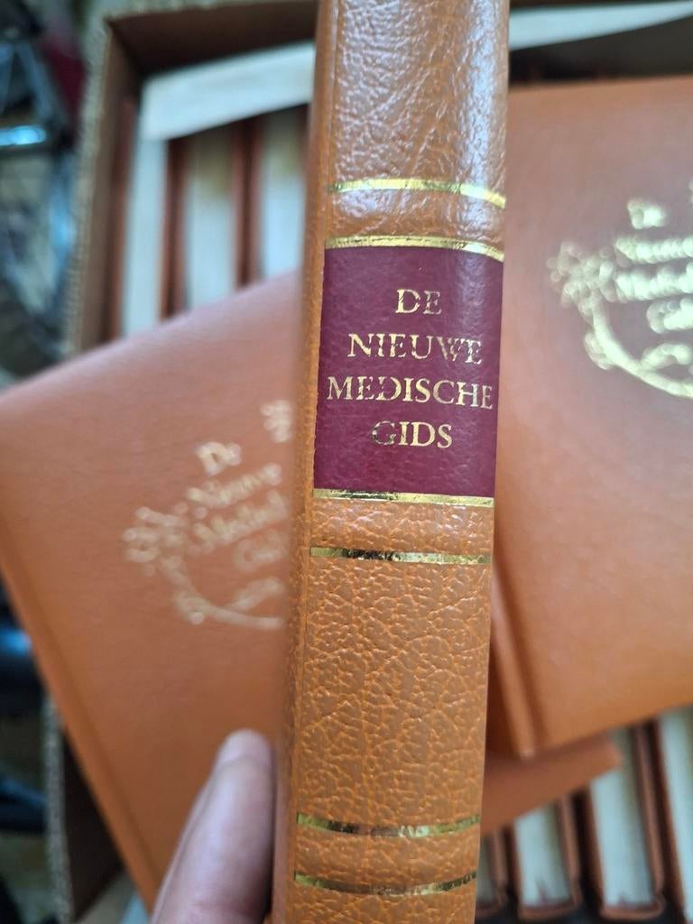Le nouveau guide médical, Livres, Enlèvement