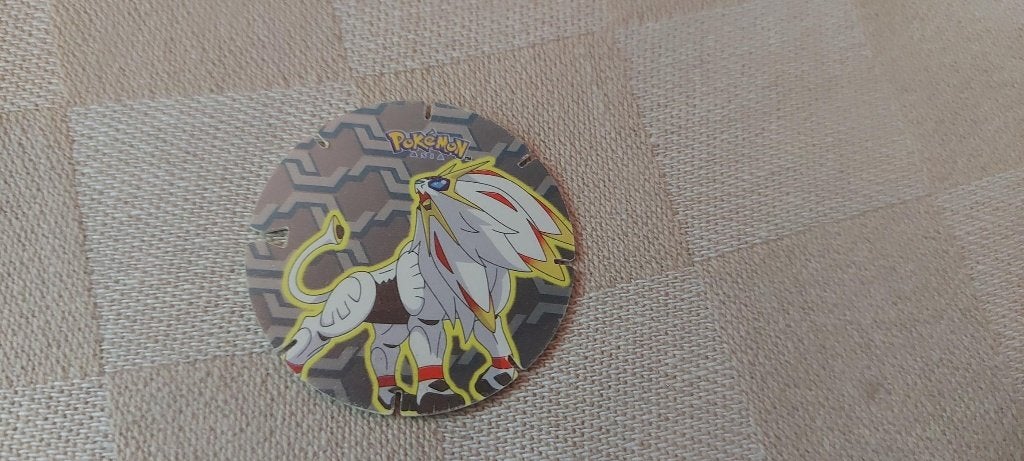 flippo pokemon chiki balls zeldzaam Solgaleo fraai, Ophalen of Verzenden, Losse flippo's