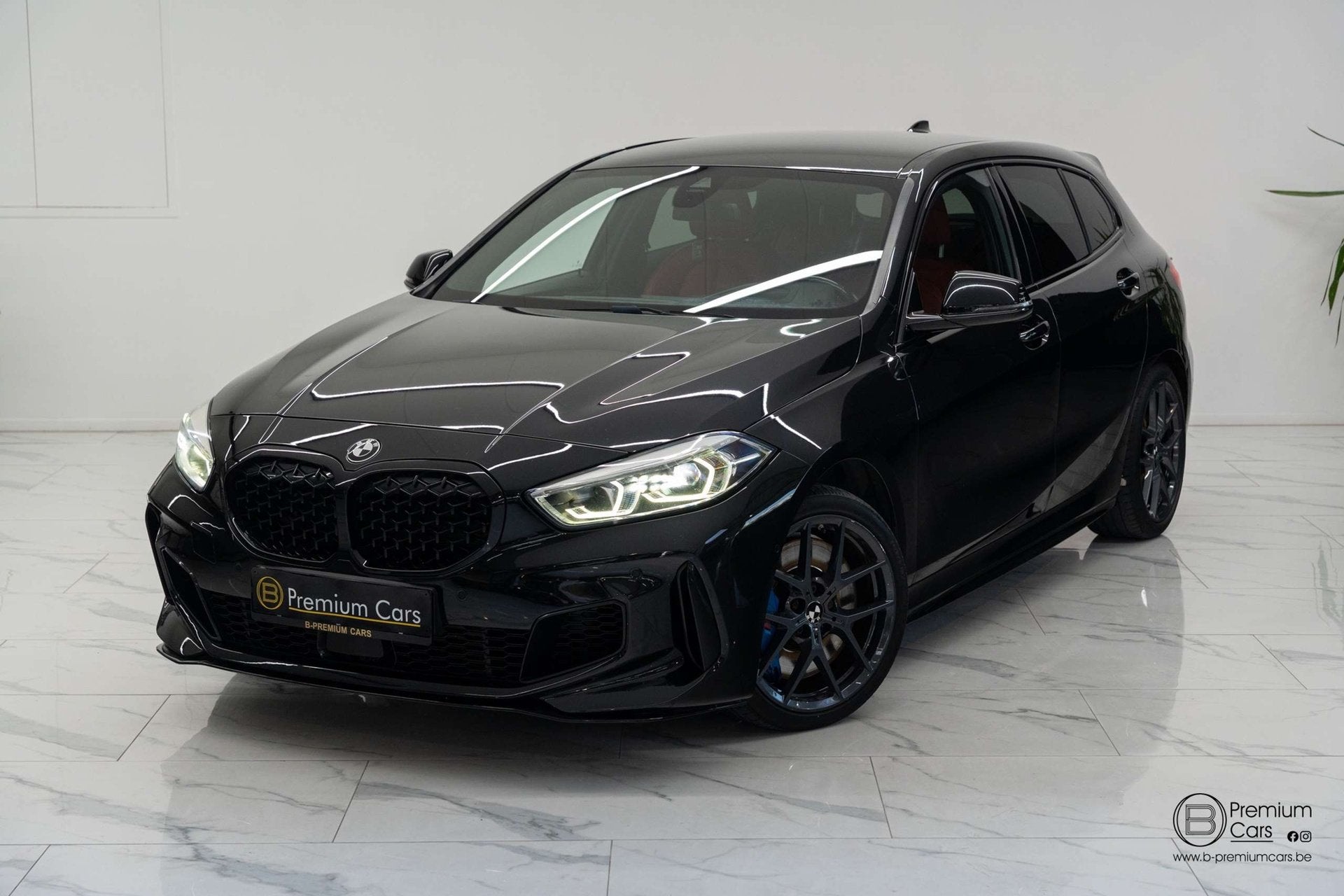BMW 135 i xDrive! M Performance Pack! Camera! Garantie!, Autos, Achat, Entreprise, Entretenue par le concessionnaire, https://public.car-pass.be/vhr/c0b4c556-bcae-4621-a710-18a97d7cdc7c