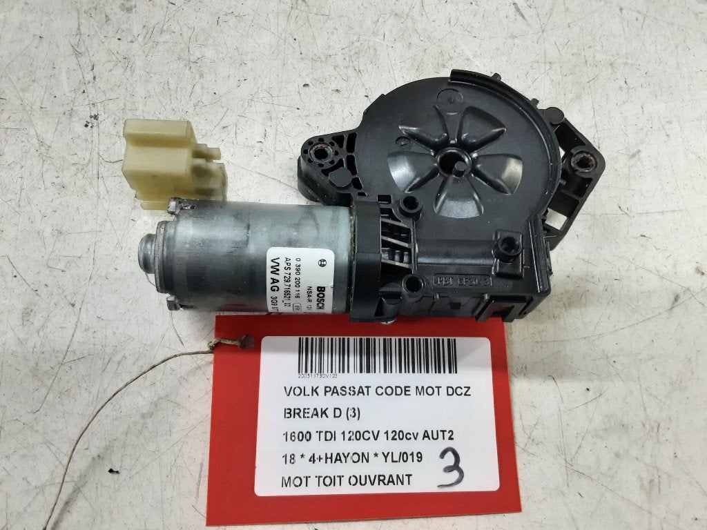 TOIT OUVRANT MOTEUR Passat Variant (3G5) (3G9877795E), Volkswagen, Mevr. I. Hauben, Utilisé, Rue de l'Espoir 34 34
4030  GRIVEGNÉE, BE
