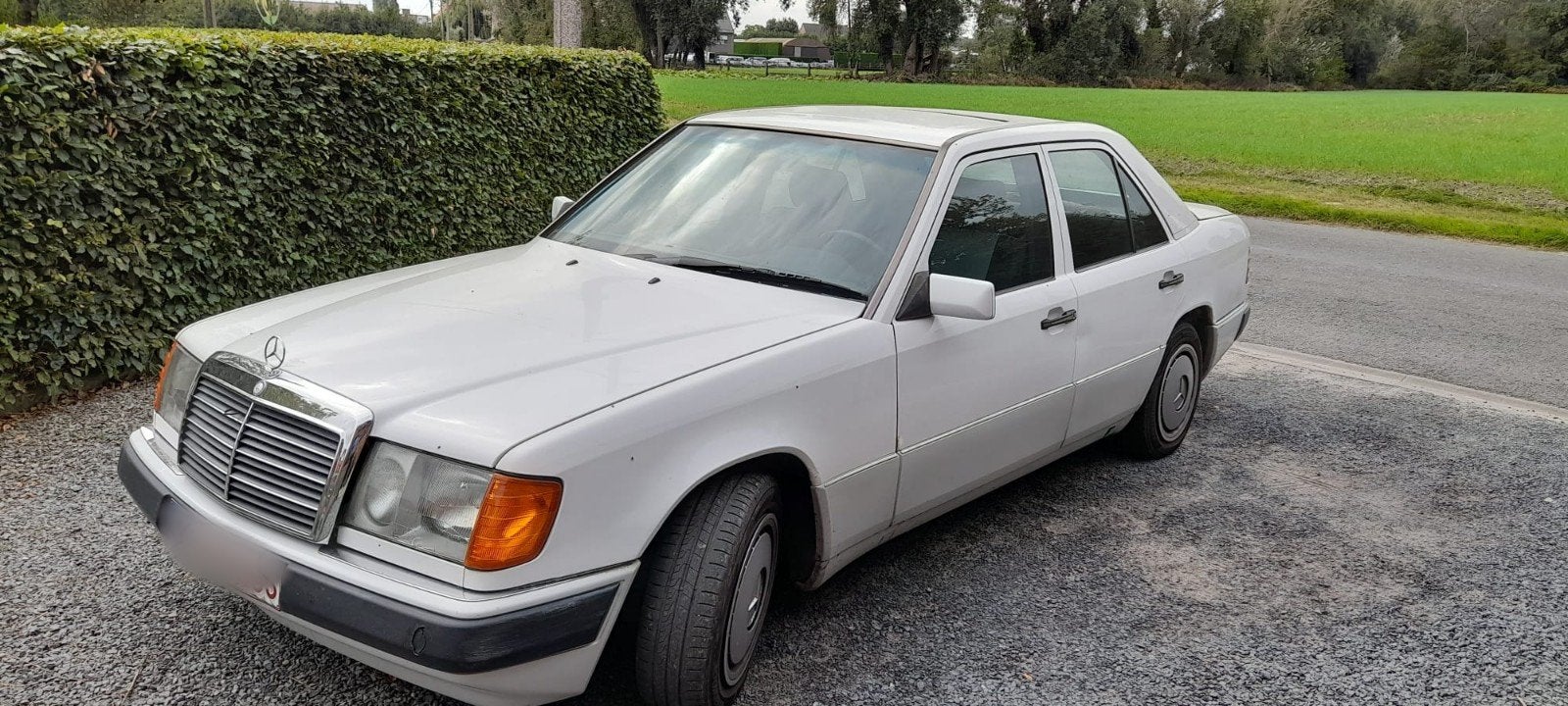 Mercedes-Benz W124 200D (1992) - Gekeurd tot 2028!, Auto's, 4 cilinders, Wit, 665 kg, ABS