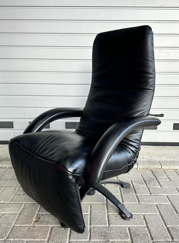 Jori Yoga design relaxstoel, Huis en Inrichting, Stoelen, Ophalen, Zwart, Leer