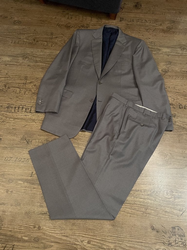 Brioni Secolo Herenpak Grijs 100% Wol Maat 52, Kleding | Heren, Maat 52/54 (L), Ophalen of Verzenden, Grijs, Gedragen