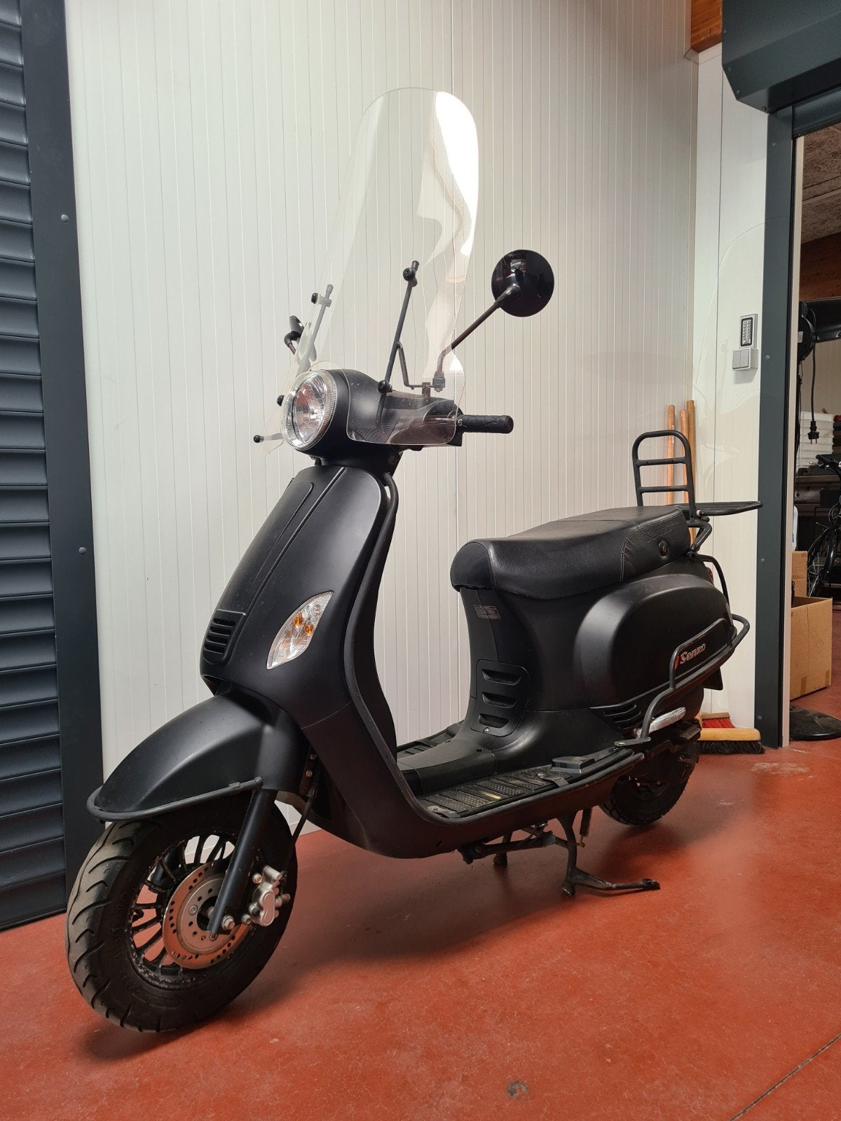 Trottinette 4 temps Riva 50cc classe A, tous les papiers et, Enlèvement ou Envoi
