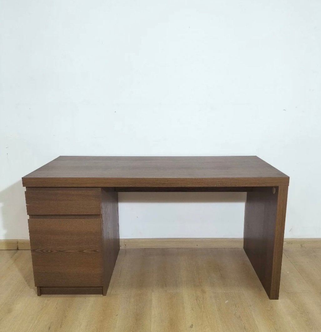 Bureau IKEA en bois, Classique, Comme neuf, Enlèvement, Brun