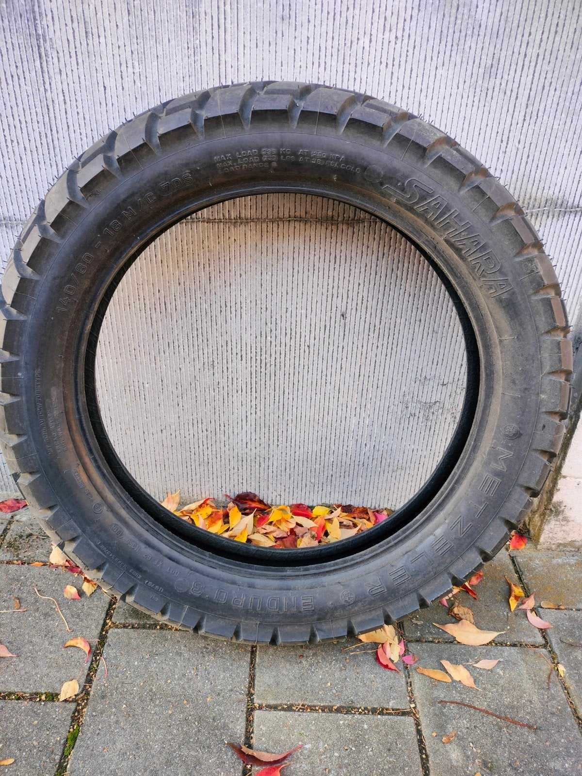 Pneu METZELER SAHARA ENDURO3 140/80/18, Enlèvement ou Envoi