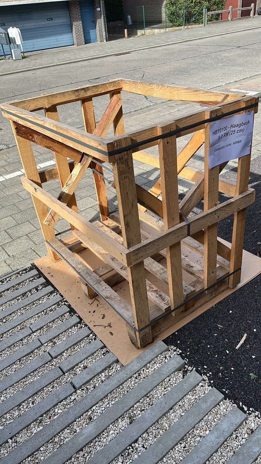 Lege pallet hout, Ophalen