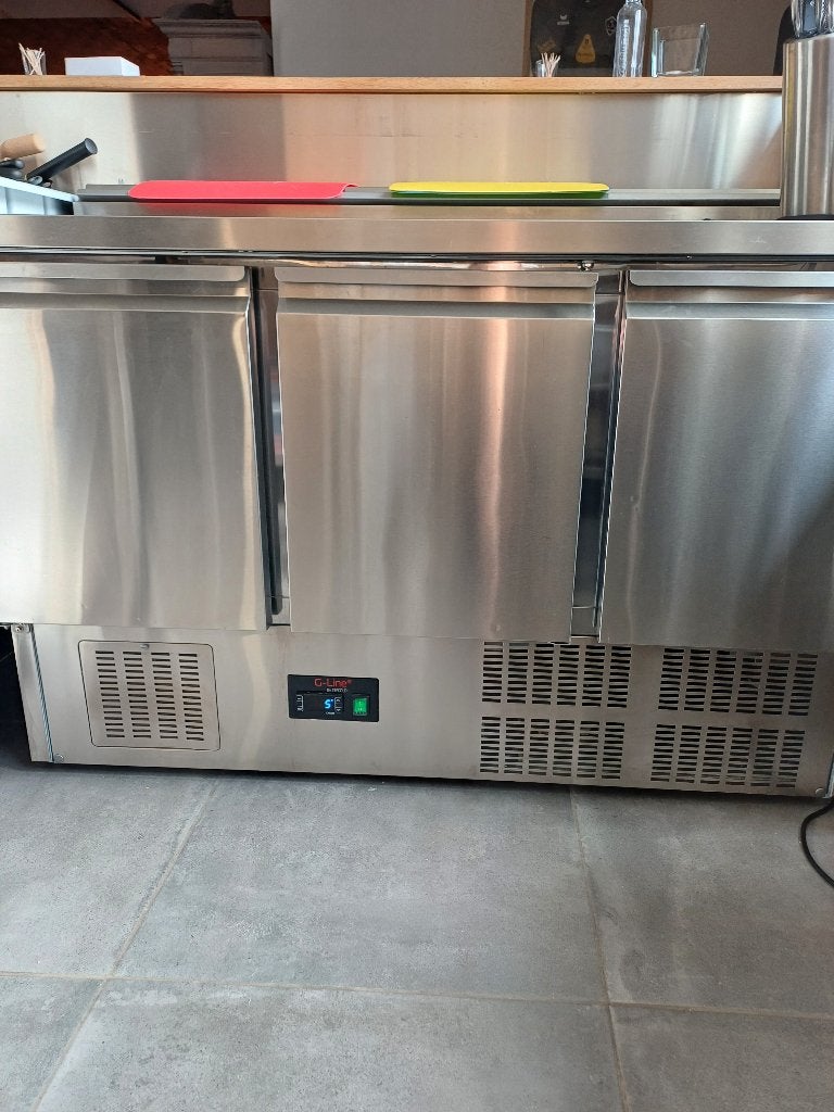 table de réfrigérateur avec bar à salade, Enlèvement