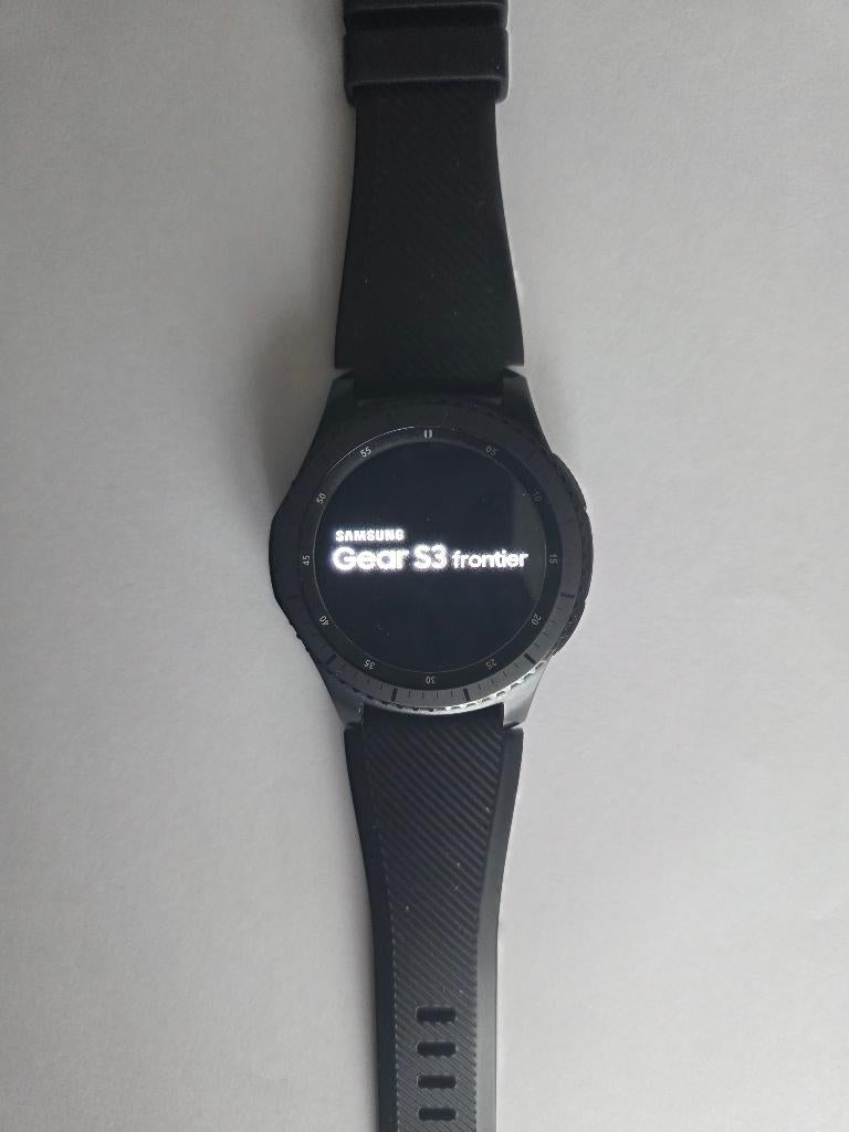 Samsung Gear S3 Frontier, Handtassen en Accessoires, Smartwatches, Ophalen of Verzenden, Zo goed als nieuw, Zwart, Android