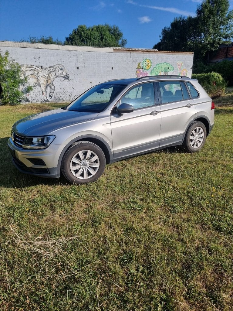 Tiguan, Autos, Feux de virage, Argent ou Gris, Achat, 4 cm³